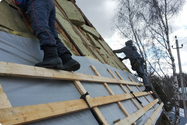 Замена кровли на металлочерепицу с утеплением Румянцево